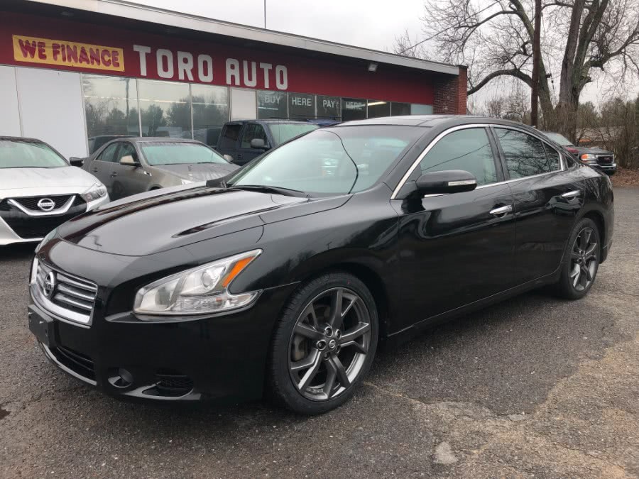 2013 Nissan Maxima SV Panoramic Roof Navi Leather Sport PKG, available for sale in East Windsor, Connecticut | Toro Auto. East Windsor, Connecticut