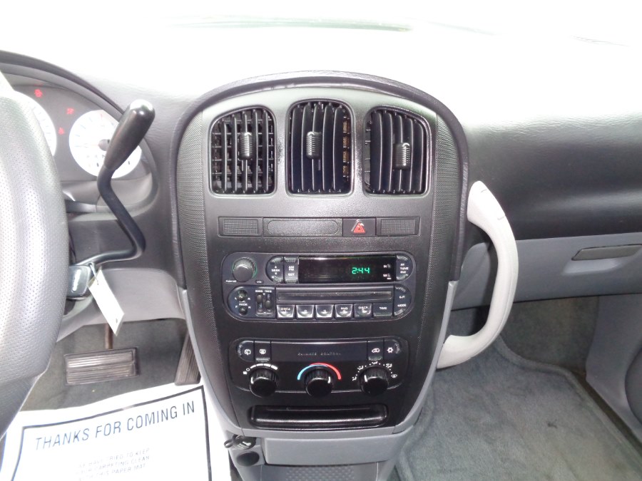 2005 Dodge Caravan 4dr Grand SE, available for sale in Rosedale, New York | Sunrise Auto Sales. Rosedale, New York 2005 Dodge Caravan 4dr Grand SE, available for sale in Rosedale, New York | Sunrise Auto Sales. Rosedale, New York