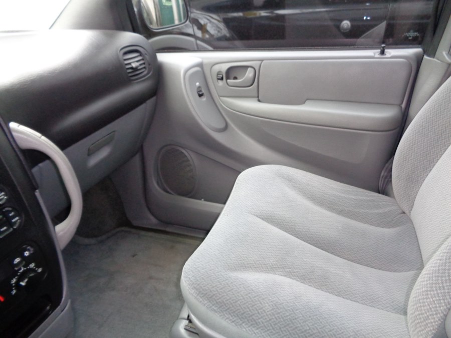 2005 Dodge Caravan 4dr Grand SE, available for sale in Rosedale, New York | Sunrise Auto Sales. Rosedale, New York 2005 Dodge Caravan 4dr Grand SE, available for sale in Rosedale, New York | Sunrise Auto Sales. Rosedale, New York