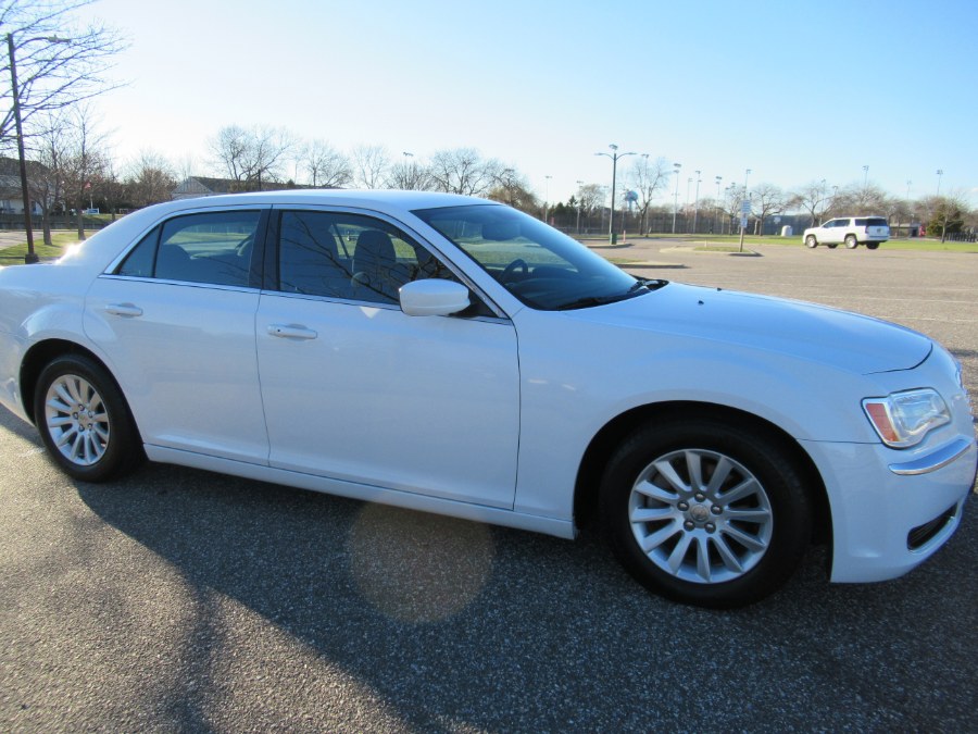 2012 Chrysler 300 4dr Sdn V6 RWD, available for sale in Massapequa, New York | South Shore Auto Brokers & Sales. Massapequa, New York 2012 Chrysler 300 4dr Sdn V6 RWD, available for sale in Massapequa, New York | South Shore Auto Brokers & Sales. Massapequa, New York