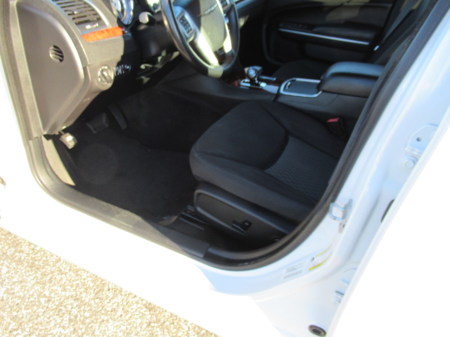 2012 Chrysler 300 4dr Sdn V6 RWD, available for sale in Massapequa, New York | South Shore Auto Brokers & Sales. Massapequa, New York 2012 Chrysler 300 4dr Sdn V6 RWD, available for sale in Massapequa, New York | South Shore Auto Brokers & Sales. Massapequa, New York