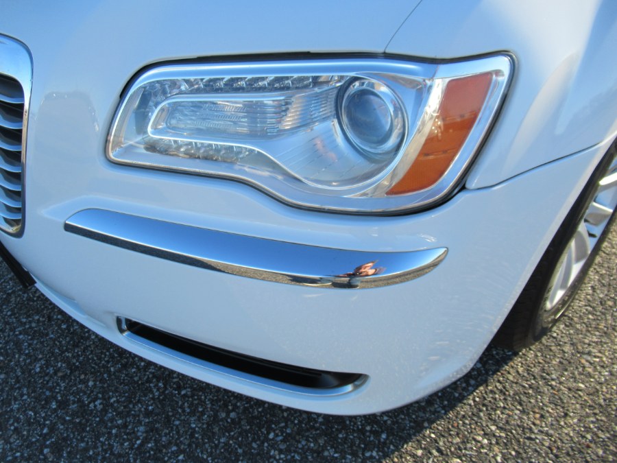 2012 Chrysler 300 4dr Sdn V6 RWD, available for sale in Massapequa, New York | South Shore Auto Brokers & Sales. Massapequa, New York 2012 Chrysler 300 4dr Sdn V6 RWD, available for sale in Massapequa, New York | South Shore Auto Brokers & Sales. Massapequa, New York