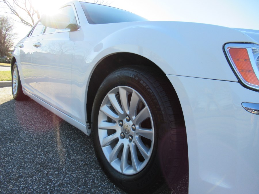 2012 Chrysler 300 4dr Sdn V6 RWD, available for sale in Massapequa, New York | South Shore Auto Brokers & Sales. Massapequa, New York 2012 Chrysler 300 4dr Sdn V6 RWD, available for sale in Massapequa, New York | South Shore Auto Brokers & Sales. Massapequa, New York