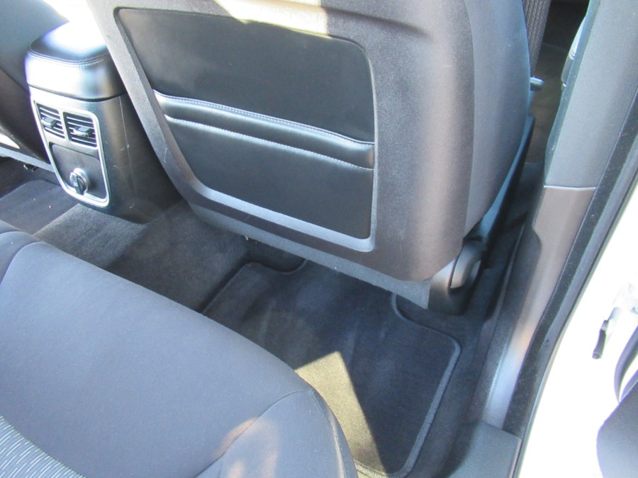2012 Chrysler 300 4dr Sdn V6 RWD, available for sale in Massapequa, New York | South Shore Auto Brokers & Sales. Massapequa, New York 2012 Chrysler 300 4dr Sdn V6 RWD, available for sale in Massapequa, New York | South Shore Auto Brokers & Sales. Massapequa, New York