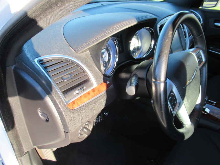 2012 Chrysler 300 4dr Sdn V6 RWD, available for sale in Massapequa, New York | South Shore Auto Brokers & Sales. Massapequa, New York 2012 Chrysler 300 4dr Sdn V6 RWD, available for sale in Massapequa, New York | South Shore Auto Brokers & Sales. Massapequa, New York