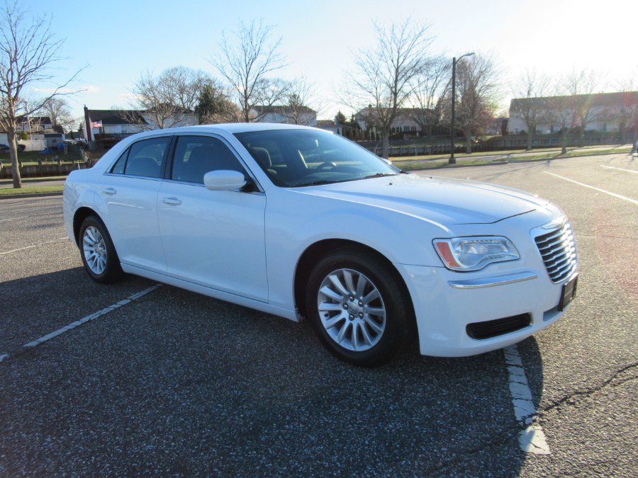 2012 Chrysler 300 4dr Sdn V6 RWD, available for sale in Massapequa, New York | South Shore Auto Brokers & Sales. Massapequa, New York 2012 Chrysler 300 4dr Sdn V6 RWD, available for sale in Massapequa, New York | South Shore Auto Brokers & Sales. Massapequa, New York