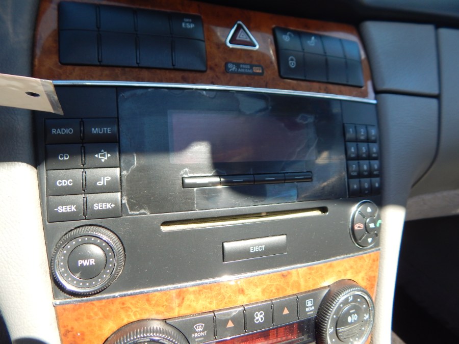 2006 Mercedes-Benz CLK-Class 2dr Cabriolet 5.0L, available for sale in Brooklyn, New York | Brooklyn Auto Mall LLC. Brooklyn, New York 2006 Mercedes-Benz CLK-Class 2dr Cabriolet 5.0L, available for sale in Brooklyn, New York | Brooklyn Auto Mall LLC. Brooklyn, New York