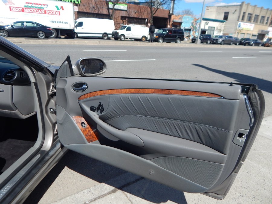 2006 Mercedes-Benz CLK-Class 2dr Cabriolet 5.0L, available for sale in Brooklyn, New York | Brooklyn Auto Mall LLC. Brooklyn, New York 2006 Mercedes-Benz CLK-Class 2dr Cabriolet 5.0L, available for sale in Brooklyn, New York | Brooklyn Auto Mall LLC. Brooklyn, New York