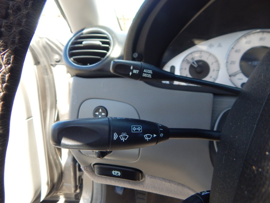 2006 Mercedes-Benz CLK-Class 2dr Cabriolet 5.0L, available for sale in Brooklyn, New York | Brooklyn Auto Mall LLC. Brooklyn, New York 2006 Mercedes-Benz CLK-Class 2dr Cabriolet 5.0L, available for sale in Brooklyn, New York | Brooklyn Auto Mall LLC. Brooklyn, New York