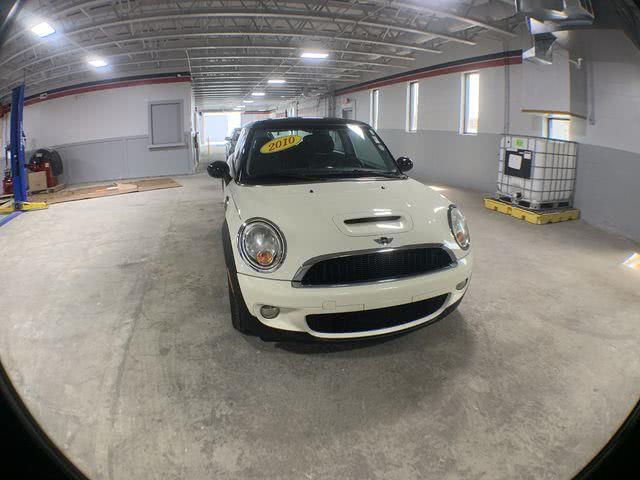 2010 MINI Cooper Hardtop 2dr Cpe S, available for sale in Stratford, Connecticut | Wiz Leasing Inc. Stratford, Connecticut