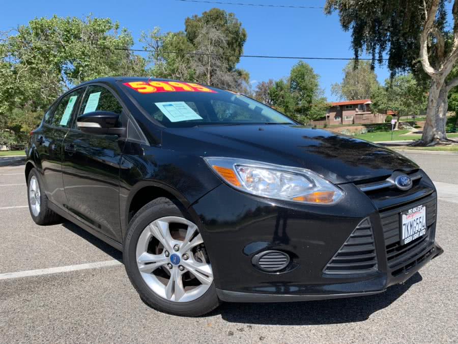 2013 Ford Focus 5dr HB SE, available for sale in Corona, California | Green Light Auto. Corona, California 2013 Ford Focus 5dr HB SE, available for sale in Corona, California | Green Light Auto. Corona, California