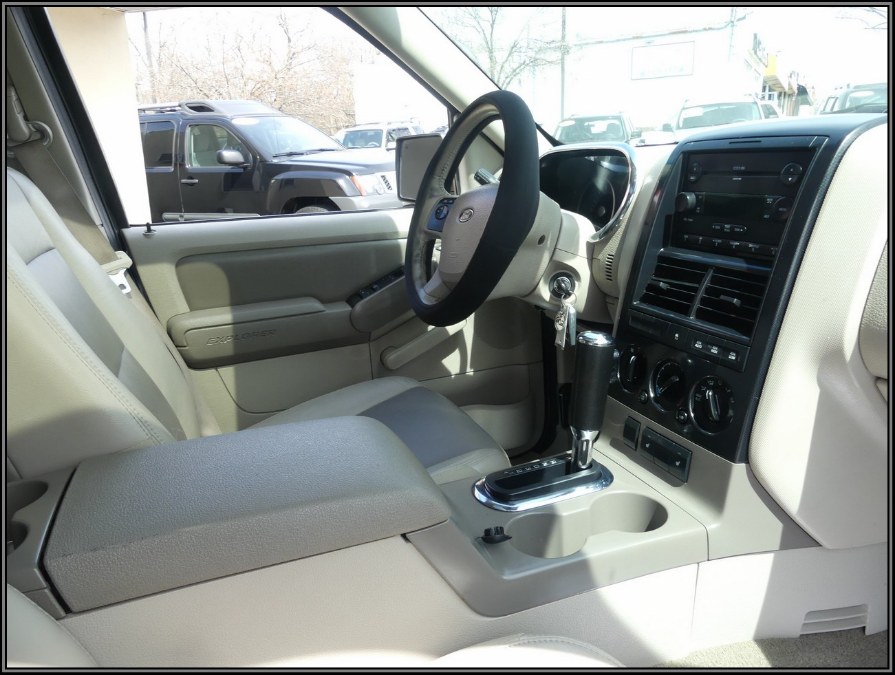 2006 Ford Explorer 4dr 114" WB 4.0L XLT 4WD, available for sale in Huntington Station, New York | My Auto Inc.. Huntington Station, New York 2006 Ford Explorer 4dr 114" WB 4.0L XLT 4WD, available for sale in Huntington Station, New York | My Auto Inc.. Huntington Station, New York