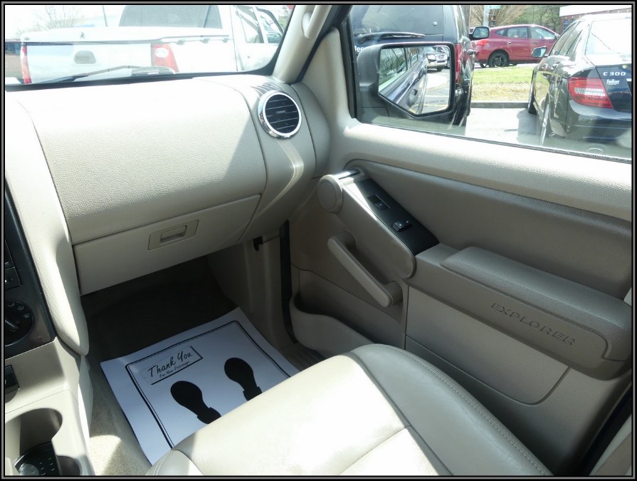 2006 Ford Explorer 4dr 114" WB 4.0L XLT 4WD, available for sale in Huntington Station, New York | My Auto Inc.. Huntington Station, New York 2006 Ford Explorer 4dr 114" WB 4.0L XLT 4WD, available for sale in Huntington Station, New York | My Auto Inc.. Huntington Station, New York