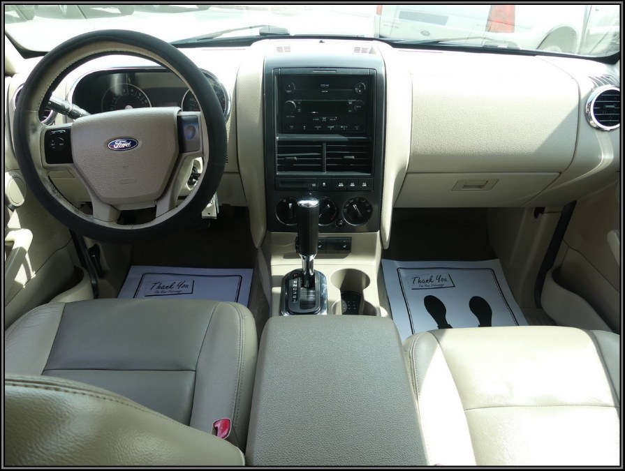 2006 Ford Explorer 4dr 114" WB 4.0L XLT 4WD, available for sale in Huntington Station, New York | My Auto Inc.. Huntington Station, New York 2006 Ford Explorer 4dr 114" WB 4.0L XLT 4WD, available for sale in Huntington Station, New York | My Auto Inc.. Huntington Station, New York
