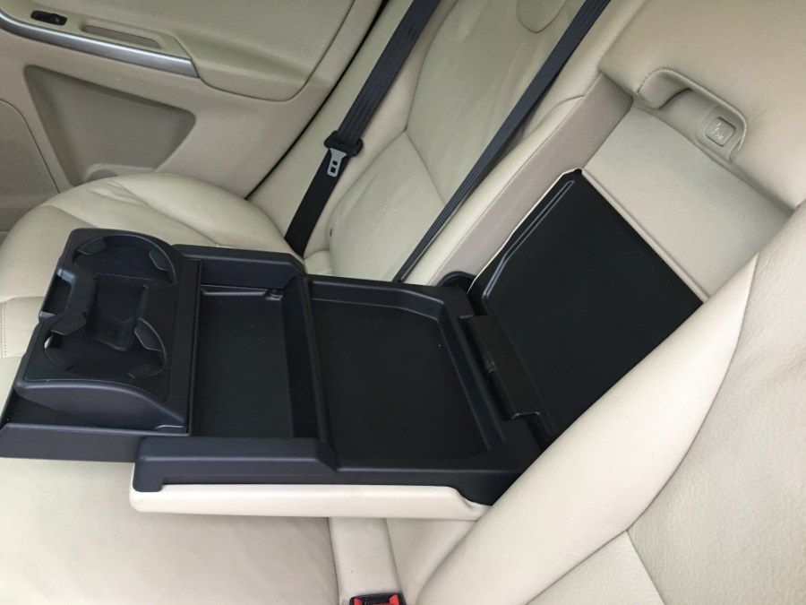 2010 Volvo XC60 AWD 3.0T AT, available for sale in Bristol, Connecticut | Bristol Auto Center LLC. Bristol, Connecticut 2010 Volvo XC60 AWD 3.0T AT, available for sale in Bristol, Connecticut | Bristol Auto Center LLC. Bristol, Connecticut