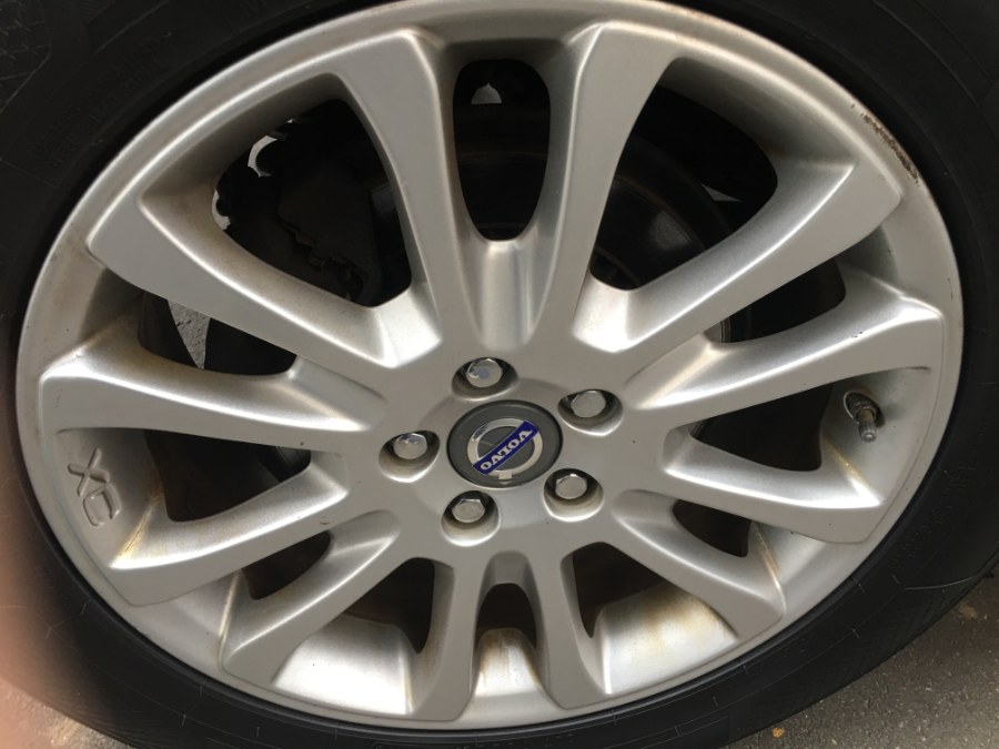 2010 Volvo XC60 AWD 3.0T AT, available for sale in Bristol, Connecticut | Bristol Auto Center LLC. Bristol, Connecticut 2010 Volvo XC60 AWD 3.0T AT, available for sale in Bristol, Connecticut | Bristol Auto Center LLC. Bristol, Connecticut