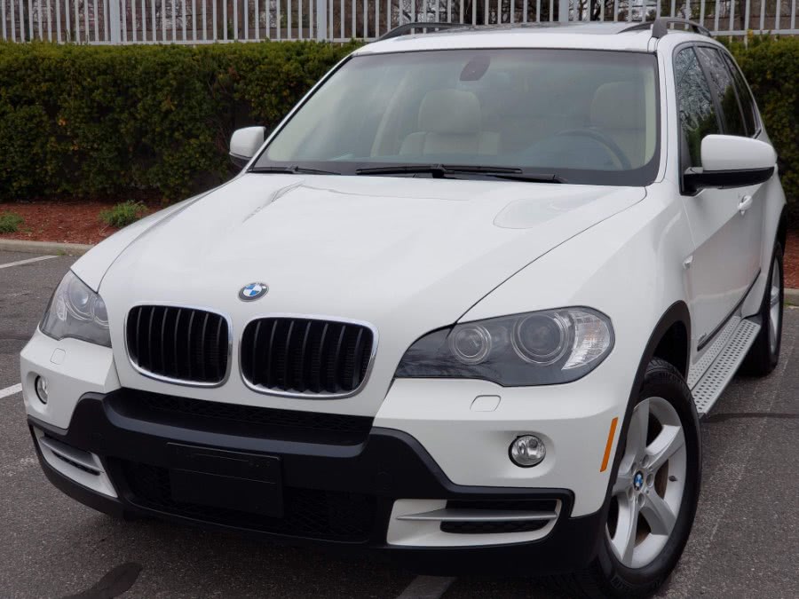2008 BMW X5 AWD 3.0si w/Leather,Navigation,Panoramic Sunroof, available for sale in Queens, NY