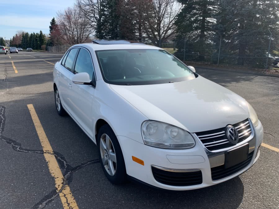 2009 Volkswagen Jetta Sedan 4dr Man SE PZEV, available for sale in East Windsor, Connecticut | A1 Auto Sale LLC. East Windsor, Connecticut