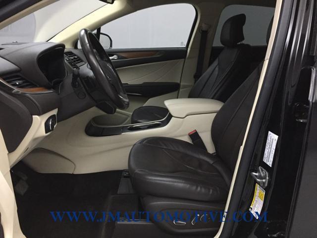2016 Lincoln Mkc AWD 4dr Reserve, available for sale in Naugatuck, Connecticut | J&M Automotive Sls&Svc LLC. Naugatuck, Connecticut 2016 Lincoln Mkc AWD 4dr Reserve, available for sale in Naugatuck, Connecticut | J&M Automotive Sls&Svc LLC. Naugatuck, Connecticut