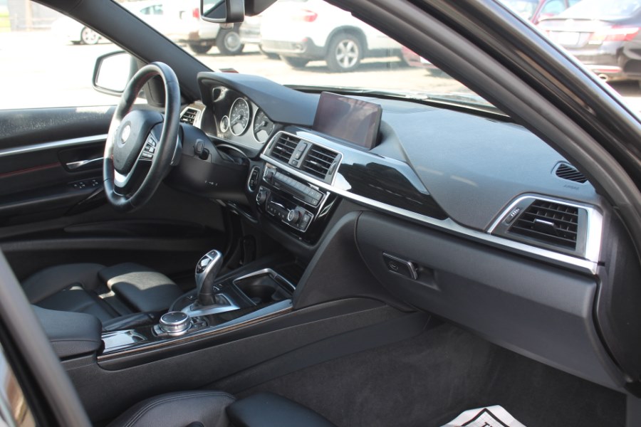 2016 BMW 3 Series 4dr Sdn 328i xDrive AWD, available for sale in Great Neck, New York | Great Neck Car Buyers & Sellers. Great Neck, New York 2016 BMW 3 Series 4dr Sdn 328i xDrive AWD, available for sale in Great Neck, New York | Great Neck Car Buyers & Sellers. Great Neck, New York