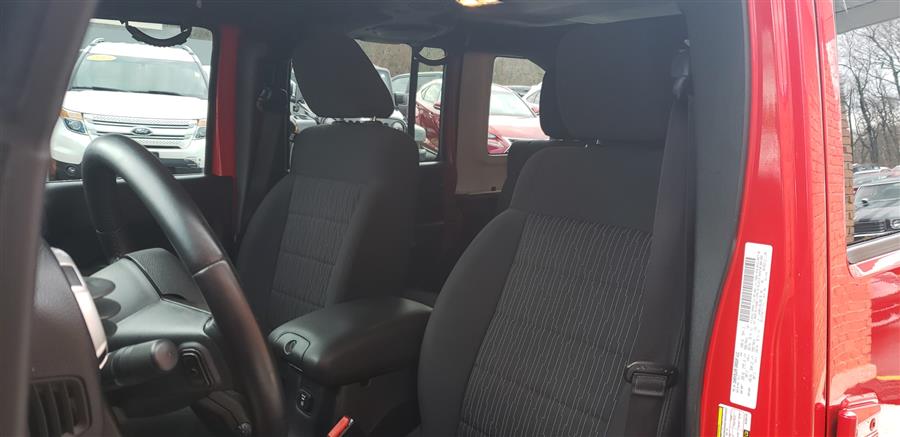2011 Jeep Wrangler Unlimited 4WD 4dr Sahara, available for sale in Waterbury, Connecticut | National Auto Brokers, Inc.. Waterbury, Connecticut 2011 Jeep Wrangler Unlimited 4WD 4dr Sahara, available for sale in Waterbury, Connecticut | National Auto Brokers, Inc.. Waterbury, Connecticut