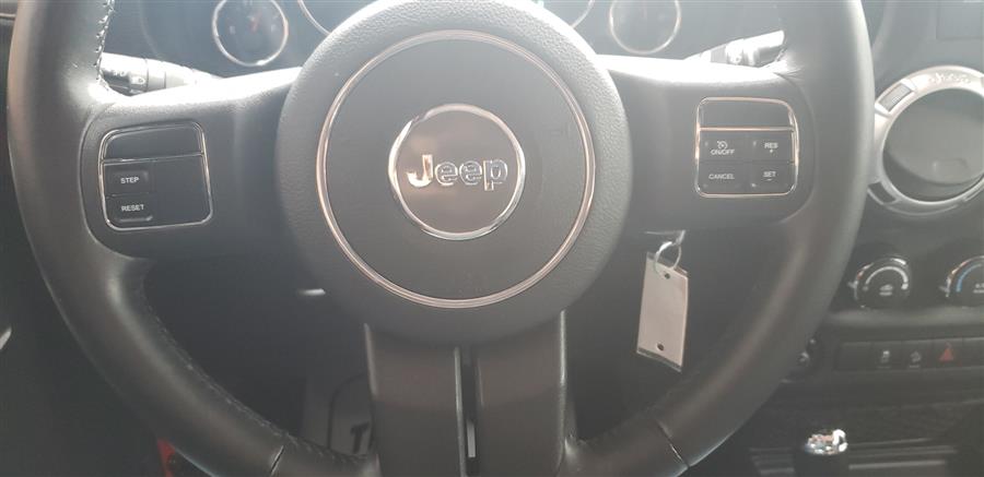 2011 Jeep Wrangler Unlimited 4WD 4dr Sahara, available for sale in Waterbury, Connecticut | National Auto Brokers, Inc.. Waterbury, Connecticut 2011 Jeep Wrangler Unlimited 4WD 4dr Sahara, available for sale in Waterbury, Connecticut | National Auto Brokers, Inc.. Waterbury, Connecticut