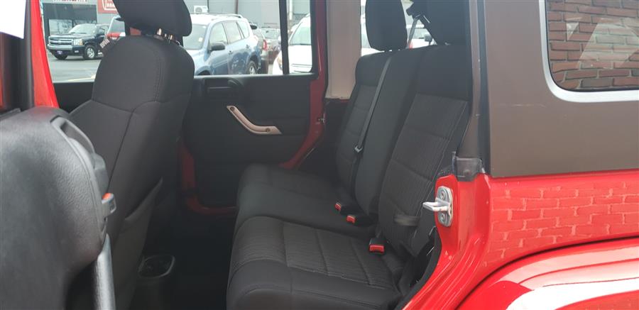 2011 Jeep Wrangler Unlimited 4WD 4dr Sahara, available for sale in Waterbury, Connecticut | National Auto Brokers, Inc.. Waterbury, Connecticut 2011 Jeep Wrangler Unlimited 4WD 4dr Sahara, available for sale in Waterbury, Connecticut | National Auto Brokers, Inc.. Waterbury, Connecticut