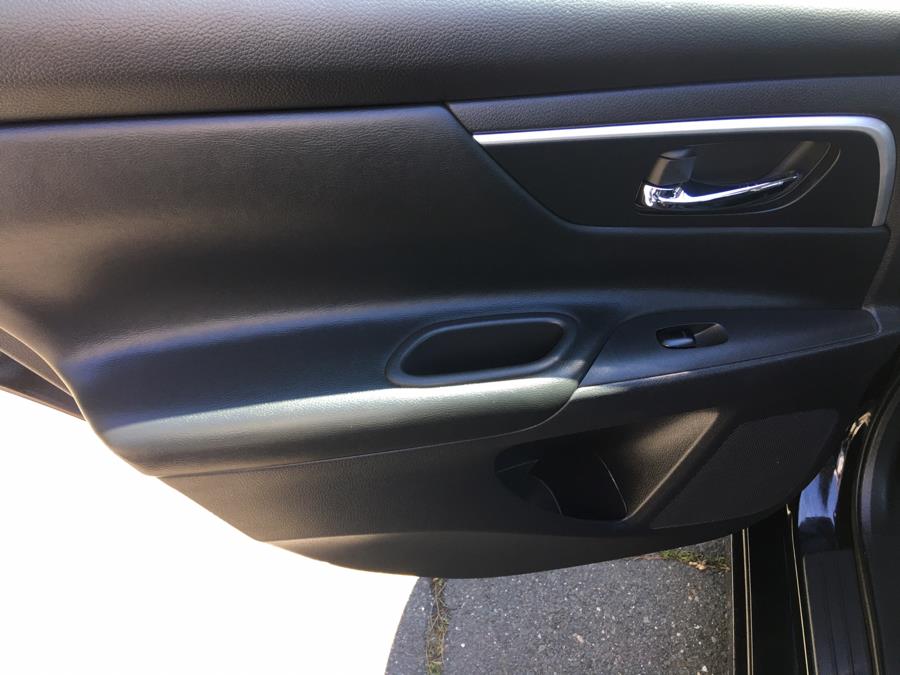 2017 Nissan Altima 2.5 SV Sedan, available for sale in Plainville, Connecticut | Farmington Auto Park LLC. Plainville, Connecticut 2017 Nissan Altima 2.5 SV Sedan, available for sale in Plainville, Connecticut | Farmington Auto Park LLC. Plainville, Connecticut