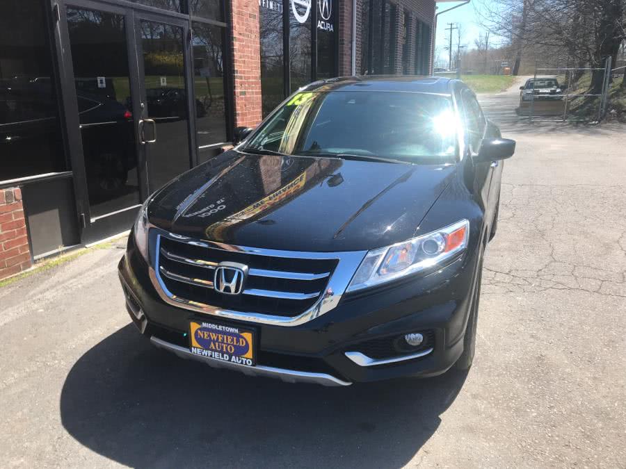 2013 Honda Crosstour 4WD V6 5dr EX-L, available for sale in Middletown, Connecticut | Newfield Auto Sales. Middletown, Connecticut