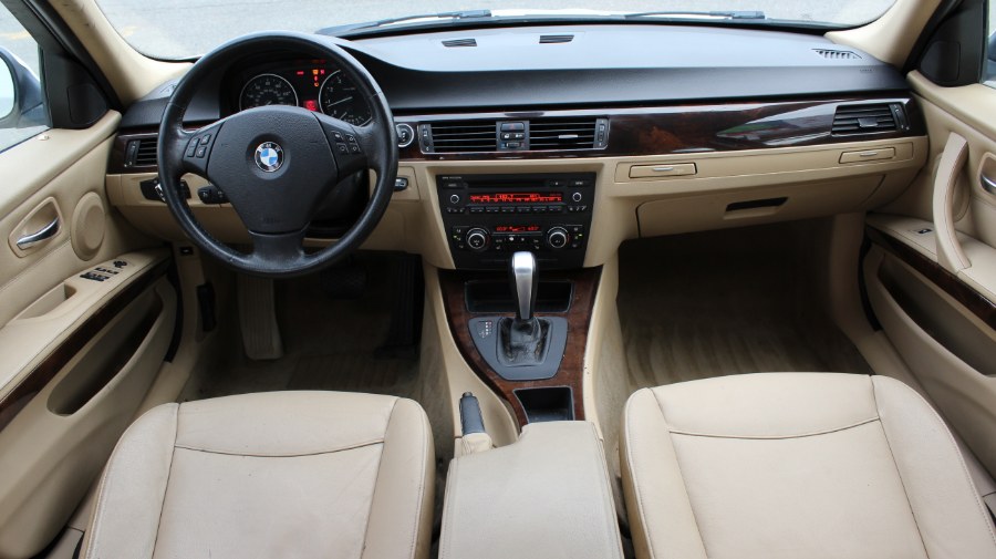 The 2011 BMW MDX 328i xDrive