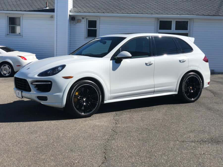 Used Porsche Cayenne AWD 4dr Turbo S 2014 | Chip's Auto Sales Inc. Milford, Connecticut