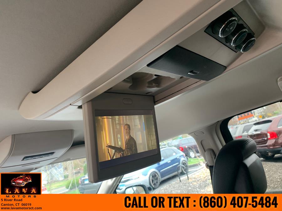 2013 Chrysler Town & Country 4dr Wgn Touring, available for sale in Canton, Connecticut | Lava Motors. Canton, Connecticut 2013 Chrysler Town & Country 4dr Wgn Touring, available for sale in Canton, Connecticut | Lava Motors. Canton, Connecticut