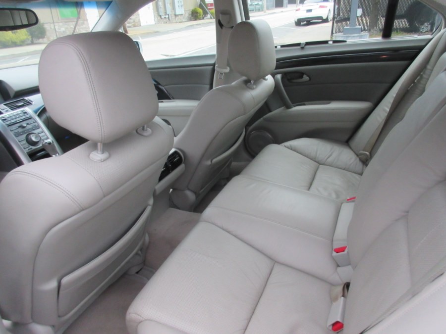 2010 Acura RL 4dr Sdn Tech Pkg (Natl), available for sale in Lynbrook, New York | ACA Auto Sales. Lynbrook, New York 2010 Acura RL 4dr Sdn Tech Pkg (Natl), available for sale in Lynbrook, New York | ACA Auto Sales. Lynbrook, New York