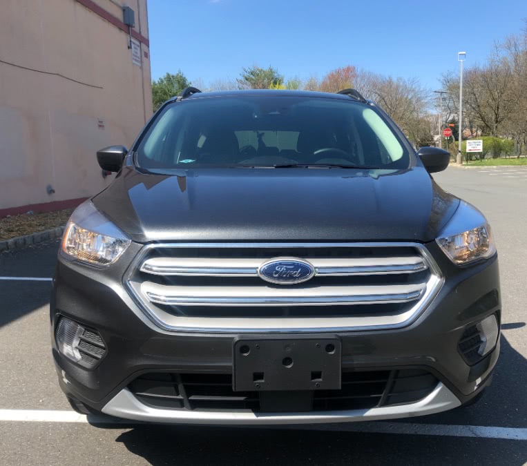 2018 Ford Escape SE 4WD, available for sale in White Plains, New York | Island auto wholesale. White Plains, New York