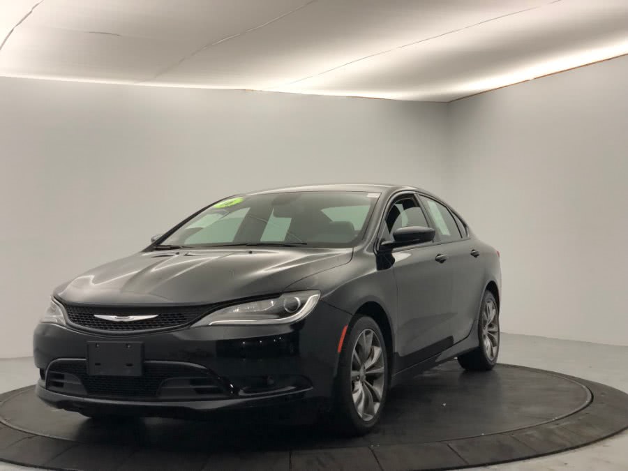 2016 Chrysler 200 4dr Sdn S FWD, available for sale in Bronx, New York | Car Factory Expo Inc.. Bronx, New York