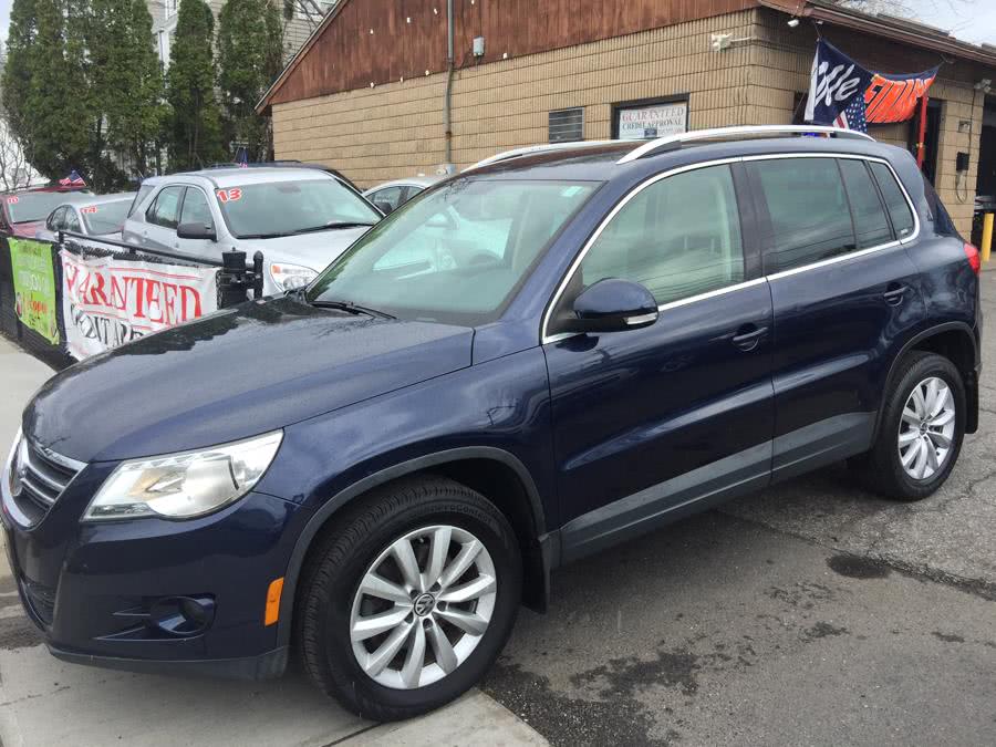 2011 Volkswagen Tiguan 2WD 4dr SEL, available for sale in Stratford, Connecticut | Mike's Motors LLC. Stratford, Connecticut