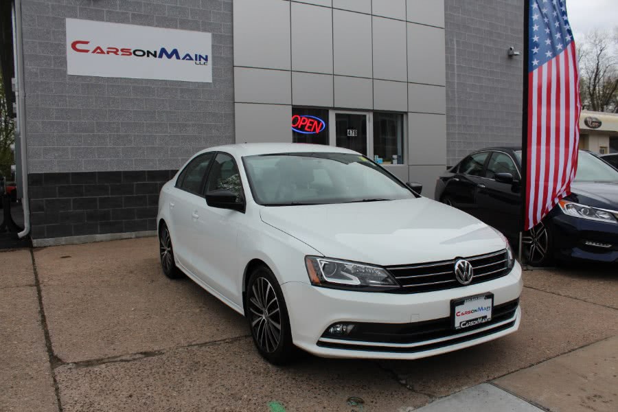 2016 Volkswagen Jetta Sedan 4dr Man 1.8T Sport PZEV, available for sale in Manchester, Connecticut | Carsonmain LLC. Manchester, Connecticut