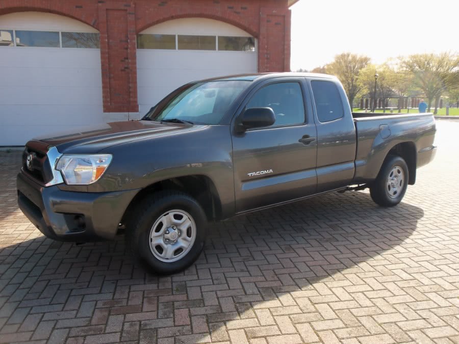 2013 Toyota Tacoma 2WD Access Cab I4 AT (Natl), available for sale in Shelton, Connecticut | Center Motorsports LLC. Shelton, Connecticut