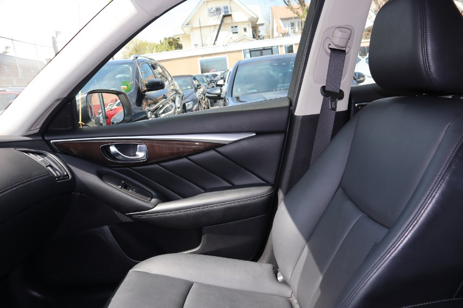 Used INFINITI Q50 3.0t LUXE RWD 2018 | Hillside Auto Mall Inc.. Jamaica, New York Used INFINITI Q50 3.0t LUXE RWD 2018 | Hillside Auto Mall Inc.. Jamaica, New York