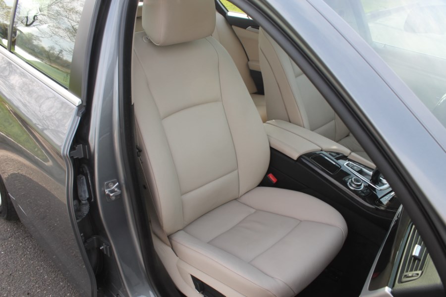 2012 BMW 5 Series 4dr Sdn 528i xDrive AWD, available for sale in Great Neck, New York | Great Neck Car Buyers & Sellers. Great Neck, New York 2012 BMW 5 Series 4dr Sdn 528i xDrive AWD, available for sale in Great Neck, New York | Great Neck Car Buyers & Sellers. Great Neck, New York