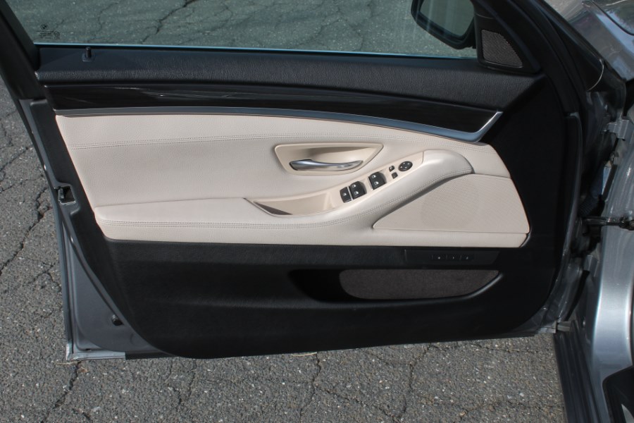 2012 BMW 5 Series 4dr Sdn 528i xDrive AWD, available for sale in Great Neck, New York | Great Neck Car Buyers & Sellers. Great Neck, New York 2012 BMW 5 Series 4dr Sdn 528i xDrive AWD, available for sale in Great Neck, New York | Great Neck Car Buyers & Sellers. Great Neck, New York