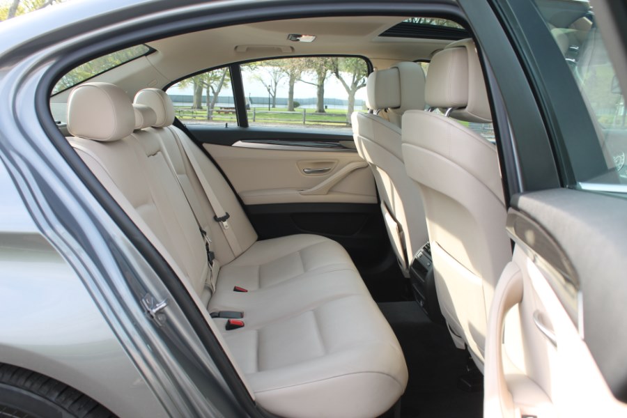 2012 BMW 5 Series 4dr Sdn 528i xDrive AWD, available for sale in Great Neck, New York | Great Neck Car Buyers & Sellers. Great Neck, New York 2012 BMW 5 Series 4dr Sdn 528i xDrive AWD, available for sale in Great Neck, New York | Great Neck Car Buyers & Sellers. Great Neck, New York