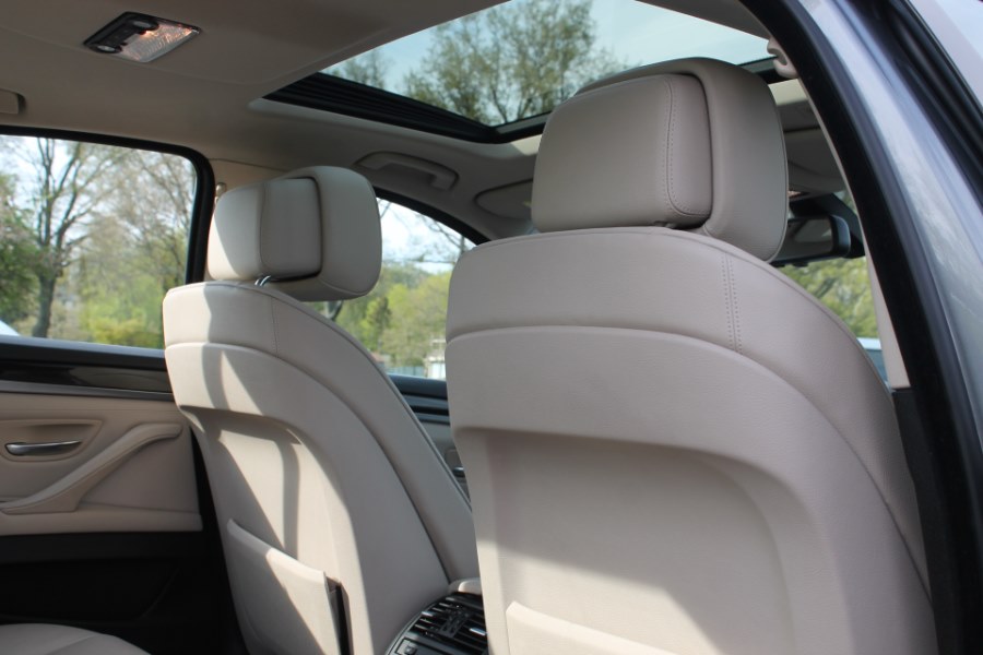 2012 BMW 5 Series 4dr Sdn 528i xDrive AWD, available for sale in Great Neck, New York | Great Neck Car Buyers & Sellers. Great Neck, New York 2012 BMW 5 Series 4dr Sdn 528i xDrive AWD, available for sale in Great Neck, New York | Great Neck Car Buyers & Sellers. Great Neck, New York