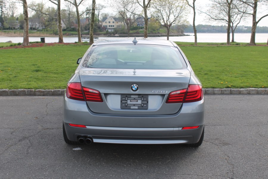 2012 BMW 5 Series 4dr Sdn 528i xDrive AWD, available for sale in Great Neck, New York | Great Neck Car Buyers & Sellers. Great Neck, New York 2012 BMW 5 Series 4dr Sdn 528i xDrive AWD, available for sale in Great Neck, New York | Great Neck Car Buyers & Sellers. Great Neck, New York