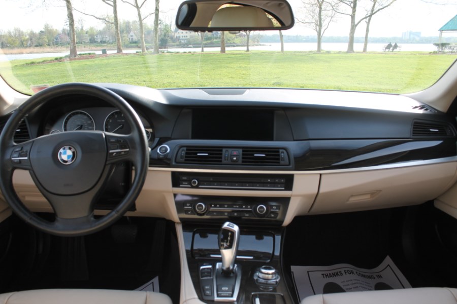 2012 BMW 5 Series 4dr Sdn 528i xDrive AWD, available for sale in Great Neck, New York | Great Neck Car Buyers & Sellers. Great Neck, New York 2012 BMW 5 Series 4dr Sdn 528i xDrive AWD, available for sale in Great Neck, New York | Great Neck Car Buyers & Sellers. Great Neck, New York
