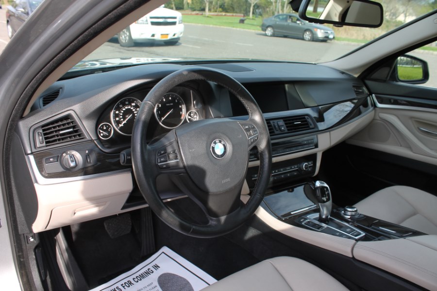 2012 BMW 5 Series 4dr Sdn 528i xDrive AWD, available for sale in Great Neck, New York | Great Neck Car Buyers & Sellers. Great Neck, New York 2012 BMW 5 Series 4dr Sdn 528i xDrive AWD, available for sale in Great Neck, New York | Great Neck Car Buyers & Sellers. Great Neck, New York