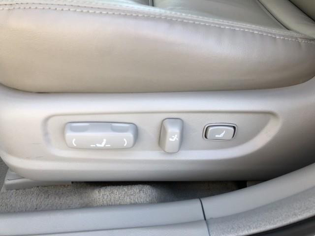 2007 Hyundai Azera Limited, available for sale in Forestville, Maryland | Valentine Motor Company. Forestville, Maryland 2007 Hyundai Azera Limited, available for sale in Forestville, Maryland | Valentine Motor Company. Forestville, Maryland
