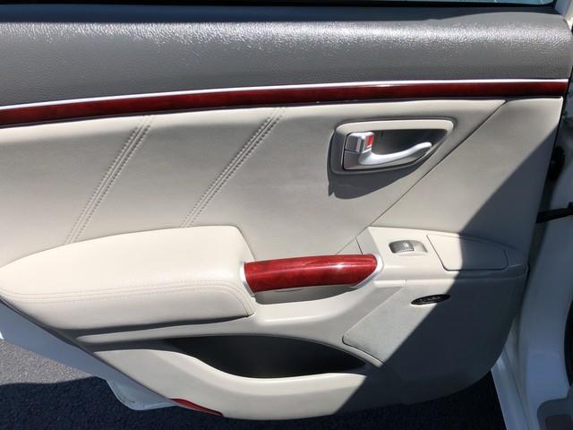 2007 Hyundai Azera Limited, available for sale in Forestville, Maryland | Valentine Motor Company. Forestville, Maryland 2007 Hyundai Azera Limited, available for sale in Forestville, Maryland | Valentine Motor Company. Forestville, Maryland