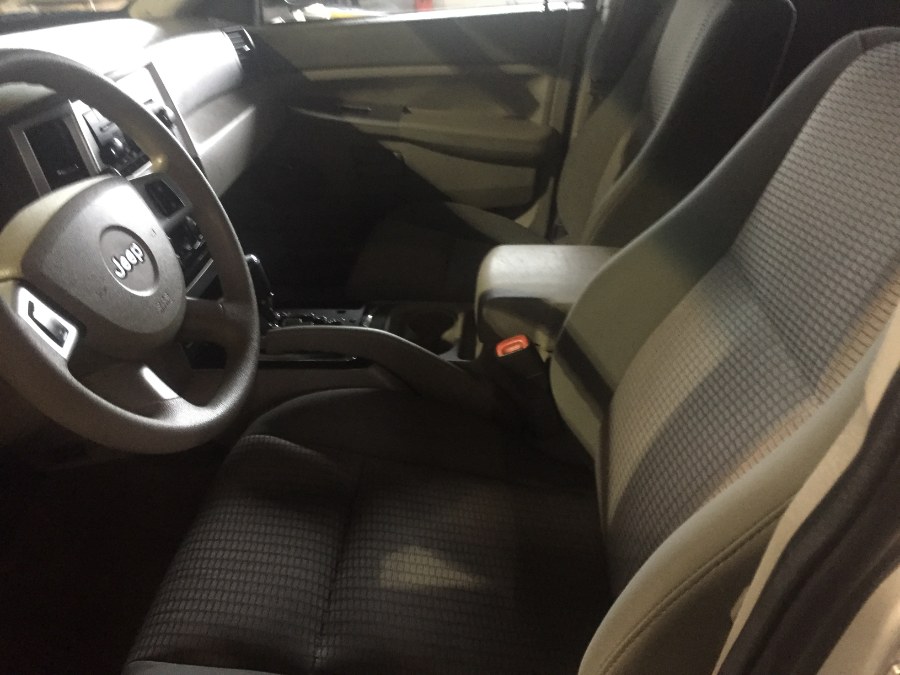 2008 Jeep Grand Cherokee 4WD 4dr Laredo, available for sale in Middle Village, New York | Middle Village Motors . Middle Village, New York 2008 Jeep Grand Cherokee 4WD 4dr Laredo, available for sale in Middle Village, New York | Middle Village Motors . Middle Village, New York