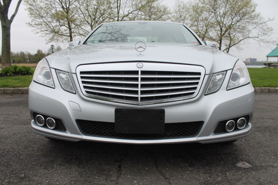 2011 Mercedes-Benz E-Class 4dr Sdn E350 Luxury 4MATIC, available for sale in Great Neck, New York | Great Neck Car Buyers & Sellers. Great Neck, New York 2011 Mercedes-Benz E-Class 4dr Sdn E350 Luxury 4MATIC, available for sale in Great Neck, New York | Great Neck Car Buyers & Sellers. Great Neck, New York